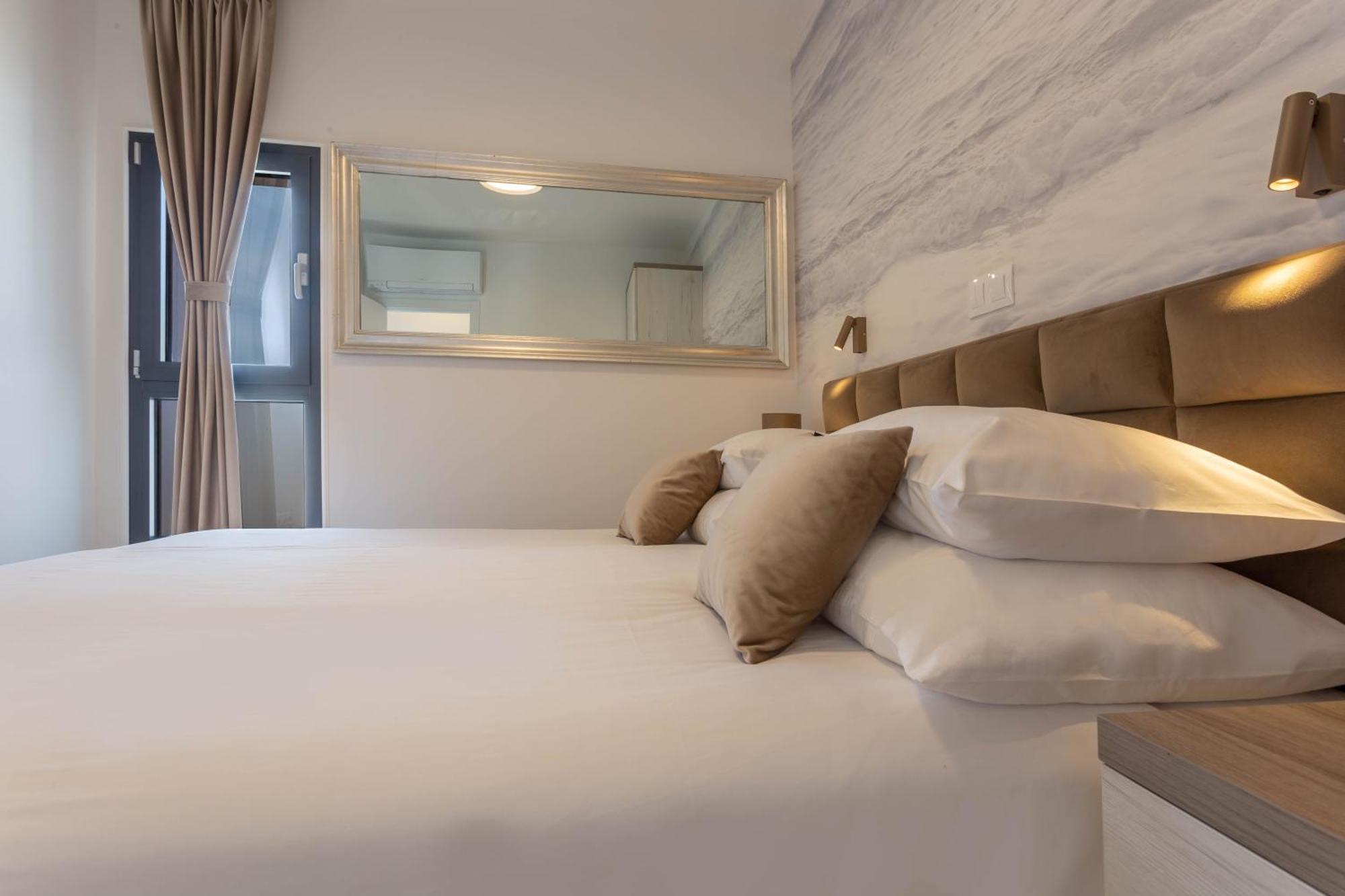 Apartament Grey House Bol Zewnętrze zdjęcie
