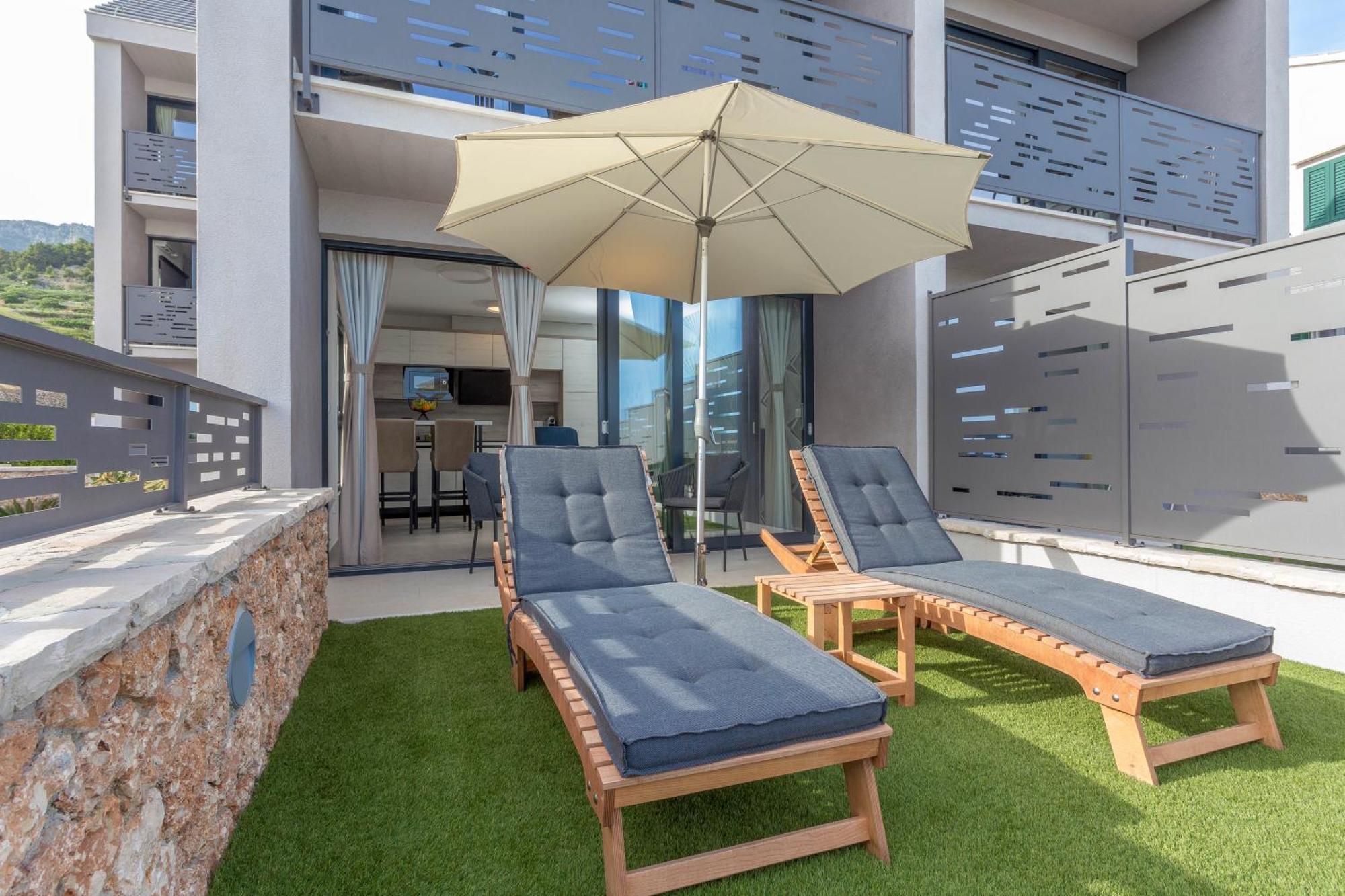 Apartament Grey House Bol Zewnętrze zdjęcie