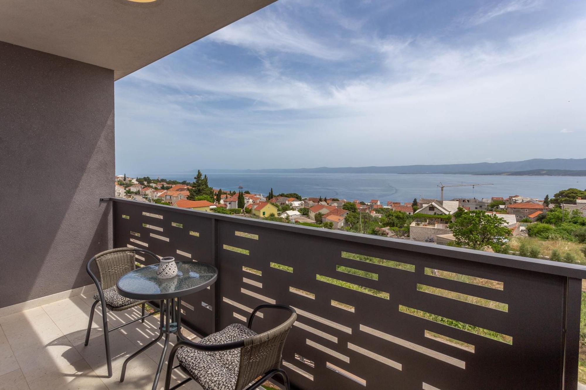 Apartament Grey House Bol Zewnętrze zdjęcie